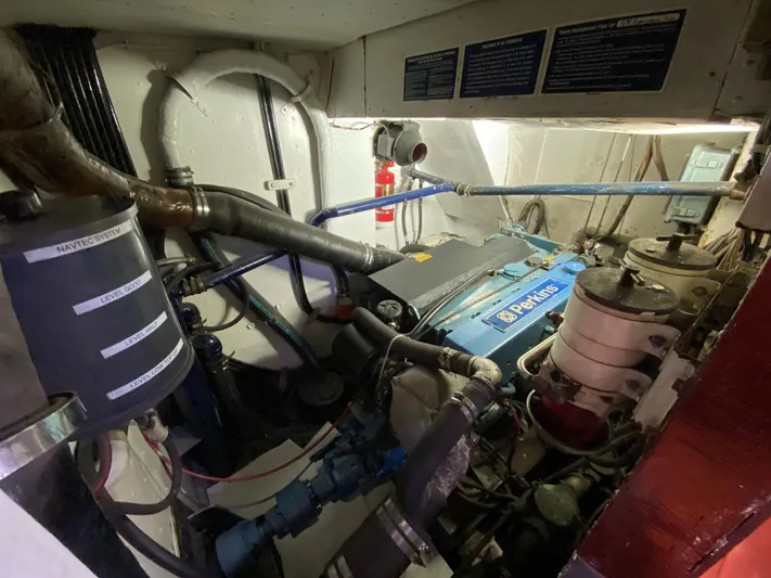 Lauren L Yacht Photos Pics 