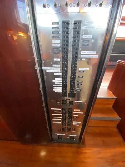 Lauren L Yacht Photos Pics 