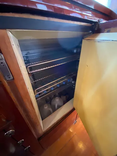 Lauren L Yacht Photos Pics 