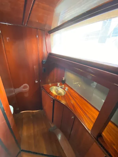 Lauren L Yacht Photos Pics 