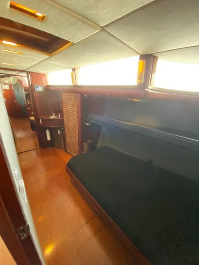 Lauren L Yacht Photos Pics 