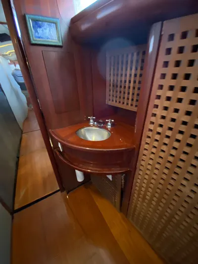 Lauren L Yacht Photos Pics 