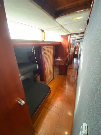 Lauren L Yacht Photos Pics 