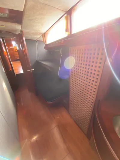 Lauren L Yacht Photos Pics 