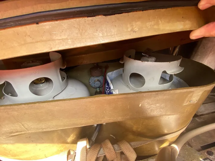 Lauren L Yacht Photos Pics 