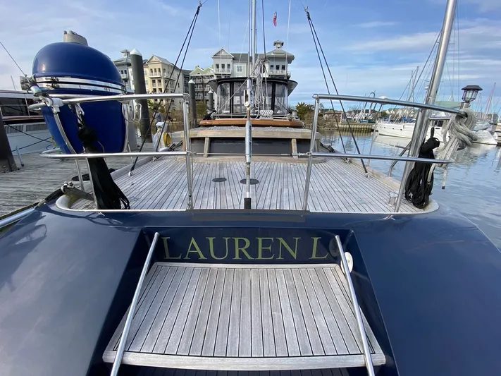 Lauren L Yacht Photos Pics 
