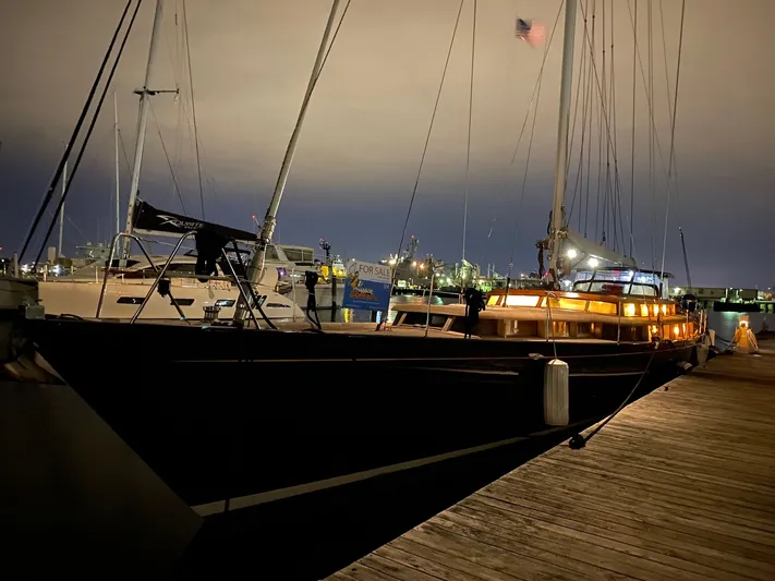 Lauren L Yacht Photos Pics 