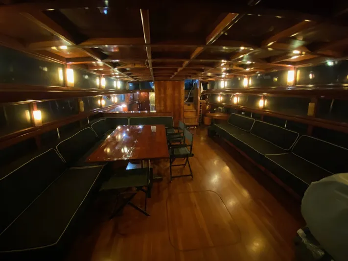 Lauren L Yacht Photos Pics 