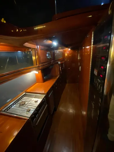 Lauren L Yacht Photos Pics 