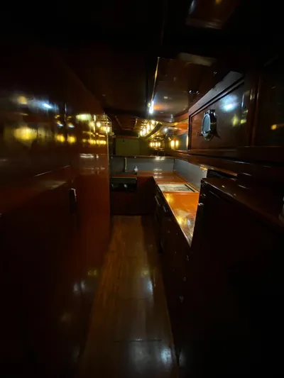 Lauren L Yacht Photos Pics 