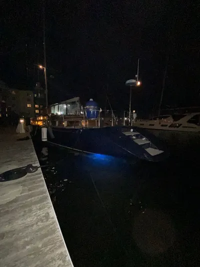 Lauren L Yacht Photos Pics 