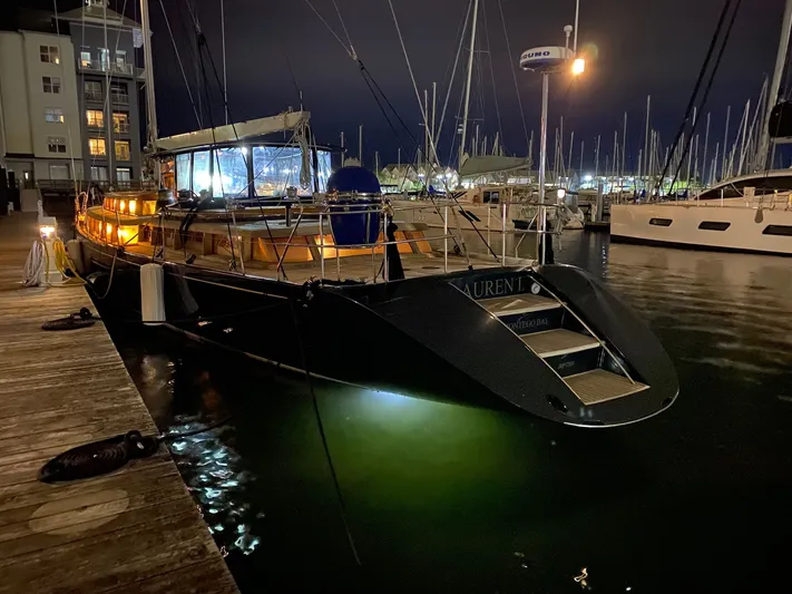 Lauren L Yacht Photos Pics 