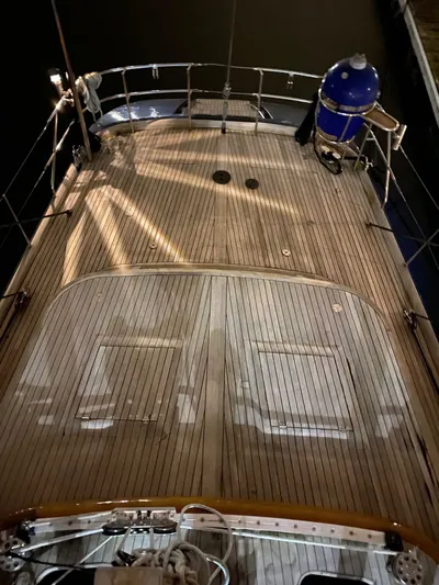 Lauren L Yacht Photos Pics 