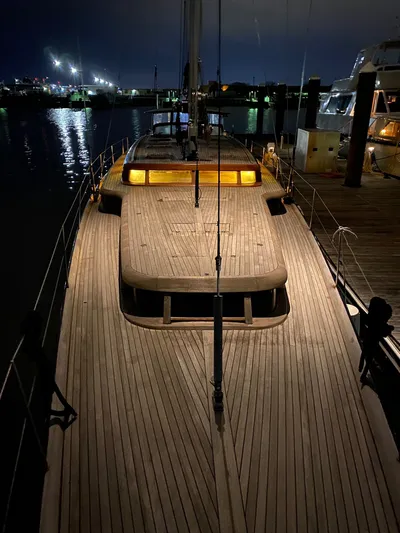 Lauren L Yacht Photos Pics 