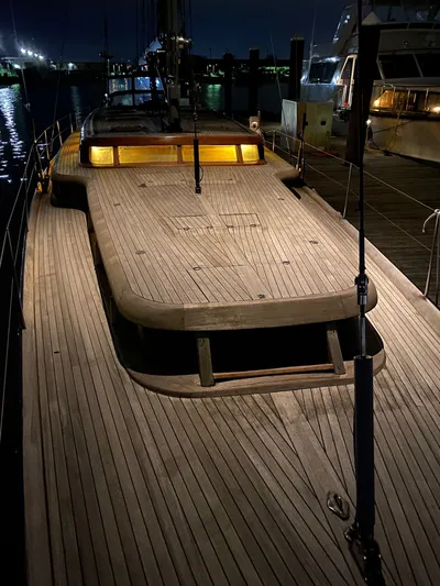 Lauren L Yacht Photos Pics 