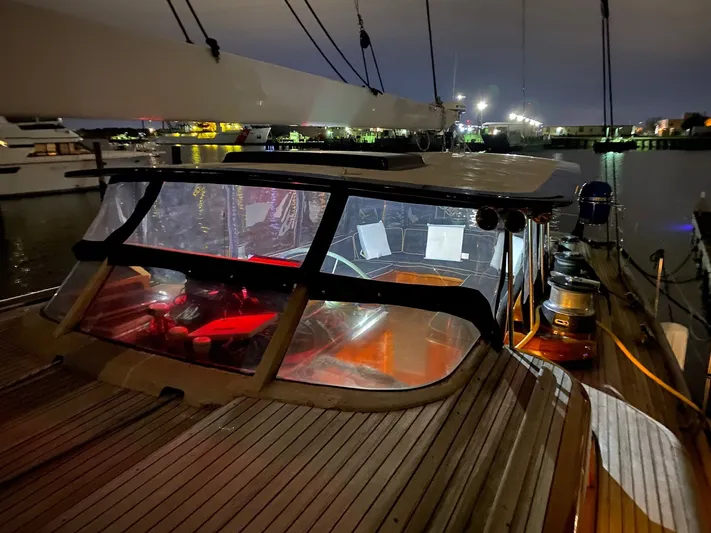 Lauren L Yacht Photos Pics 