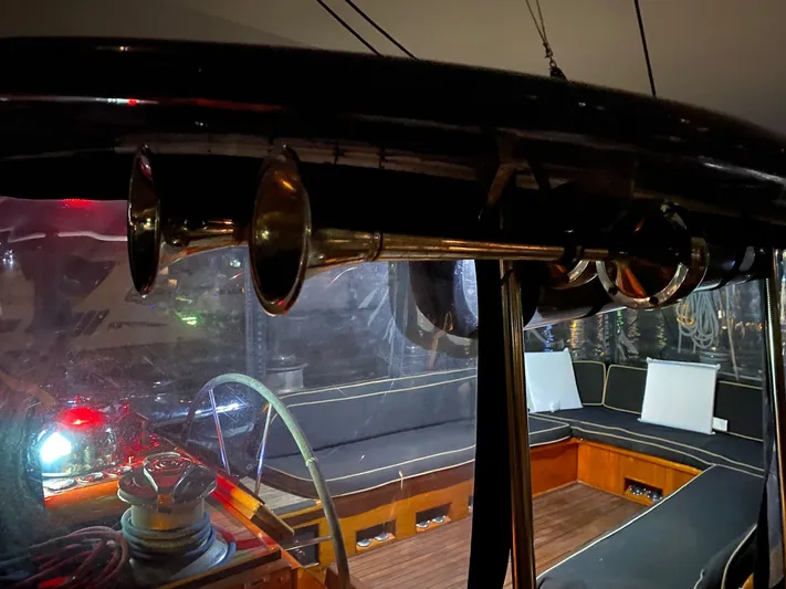 Lauren L Yacht Photos Pics 