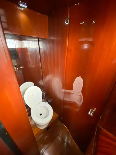 Lauren L Yacht Photos Pics 