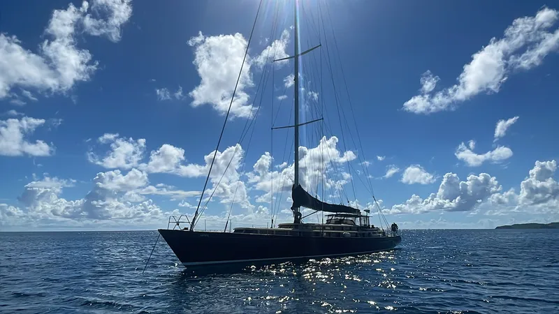 Lauren L Yacht Photos Pics 