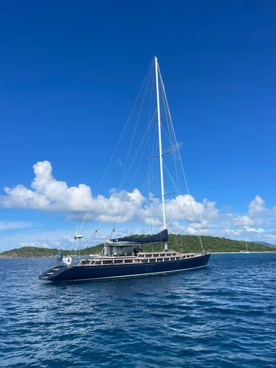 Lauren L Yacht Photos Pics 