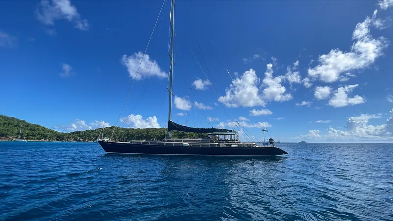 Lauren L Yacht Photos Pics 