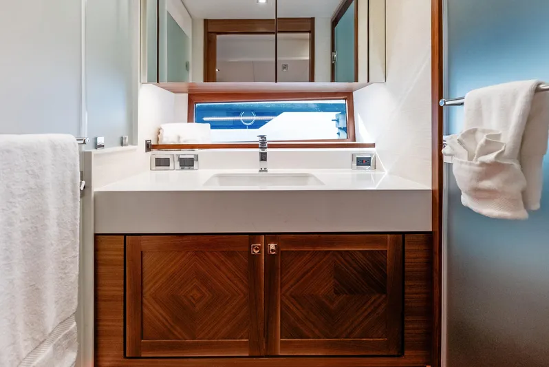 Fredonia Yacht Photos Pics 