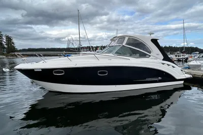 Chaparral 330 Signature