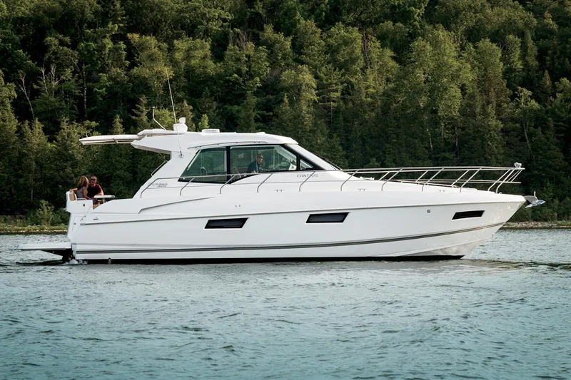  Yacht Photos Pics Manufacturer Provided Image