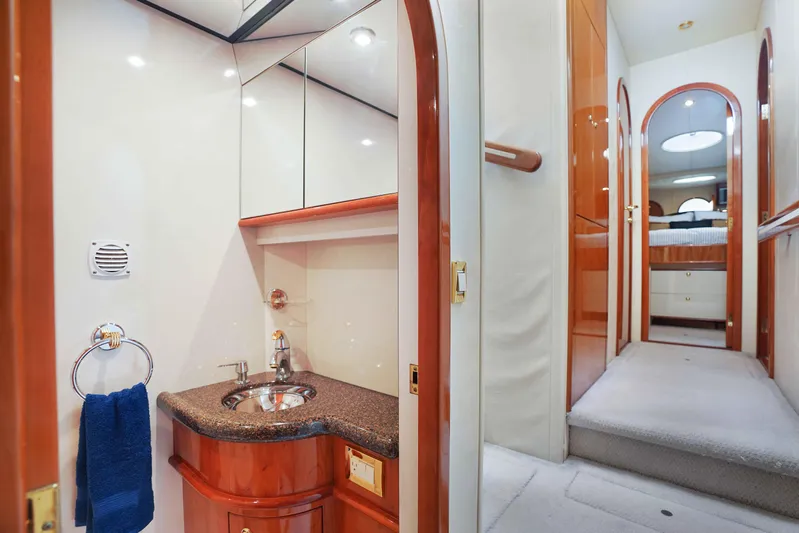 Carrie Ann Yacht Photos Pics 