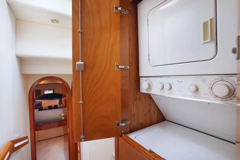 Carrie Ann Yacht Photos Pics 