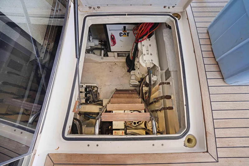 Carrie Ann Yacht Photos Pics 