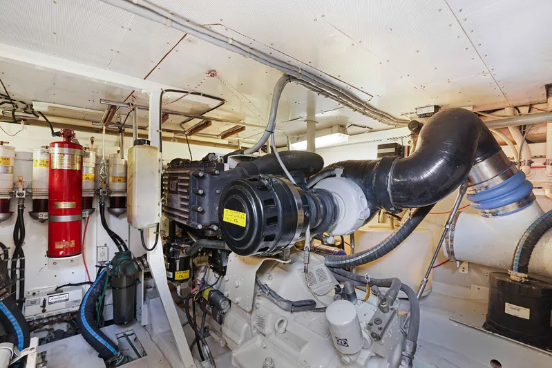 Carrie Ann Yacht Photos Pics 