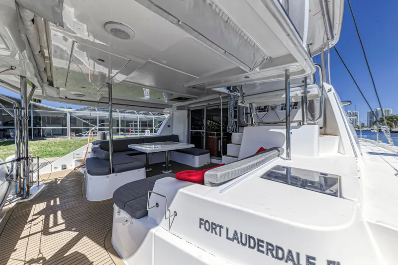 Southern Passage Yacht Photos Pics 