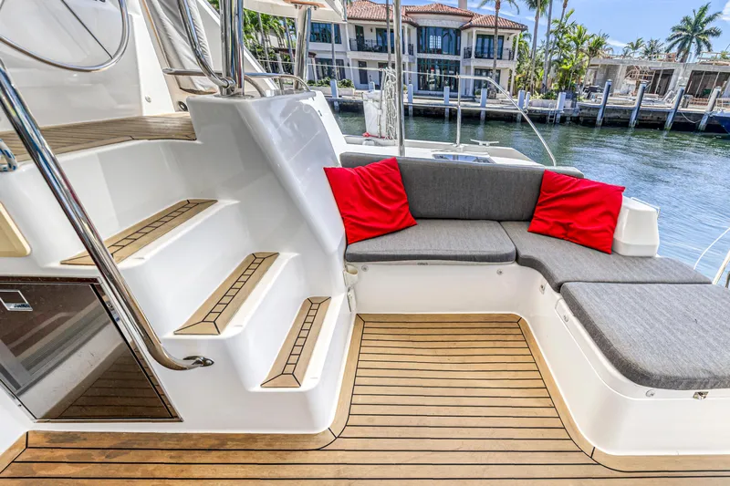 Southern Passage Yacht Photos Pics 