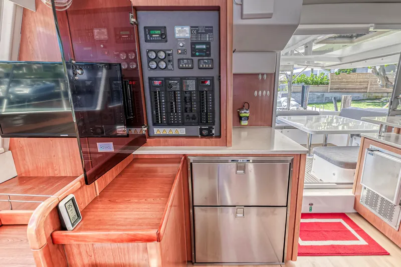 Southern Passage Yacht Photos Pics 