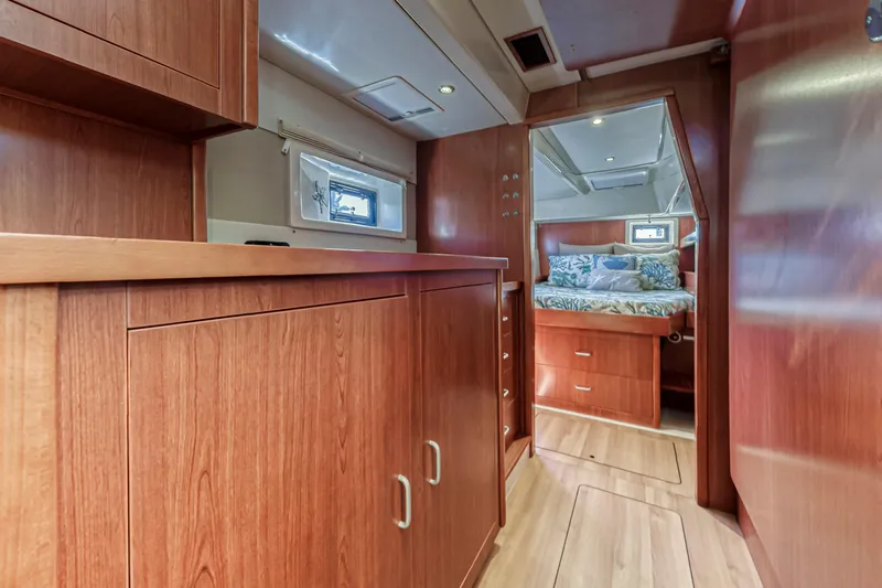 Southern Passage Yacht Photos Pics 