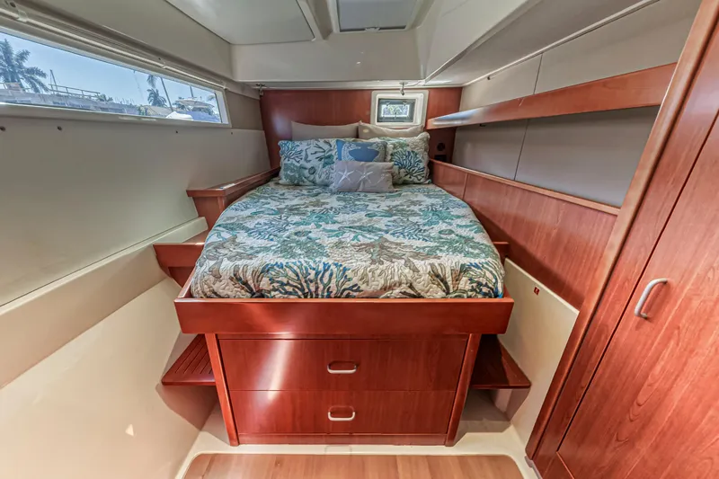 Southern Passage Yacht Photos Pics 