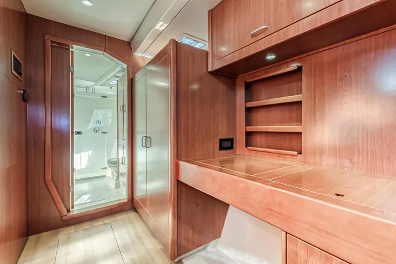 Southern Passage Yacht Photos Pics 