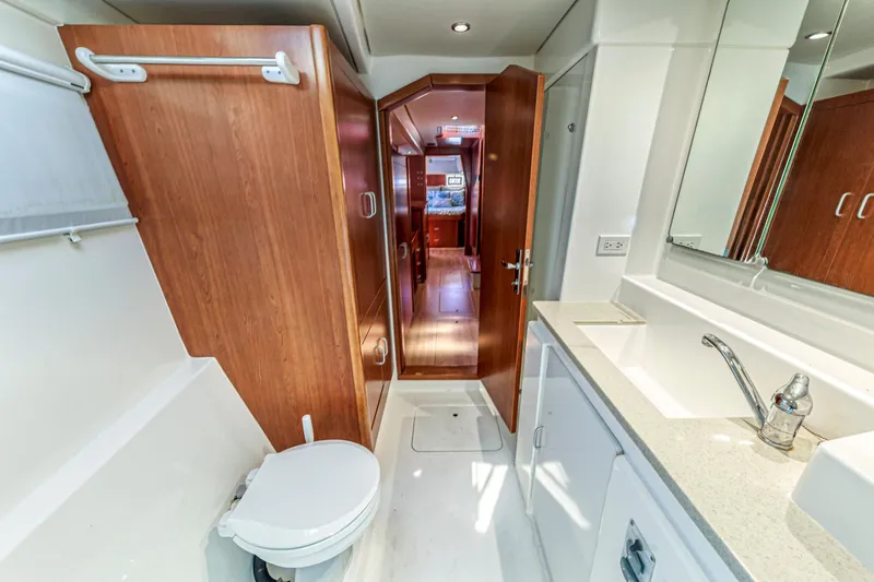 Southern Passage Yacht Photos Pics 