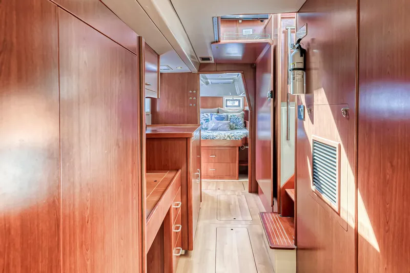 Southern Passage Yacht Photos Pics 