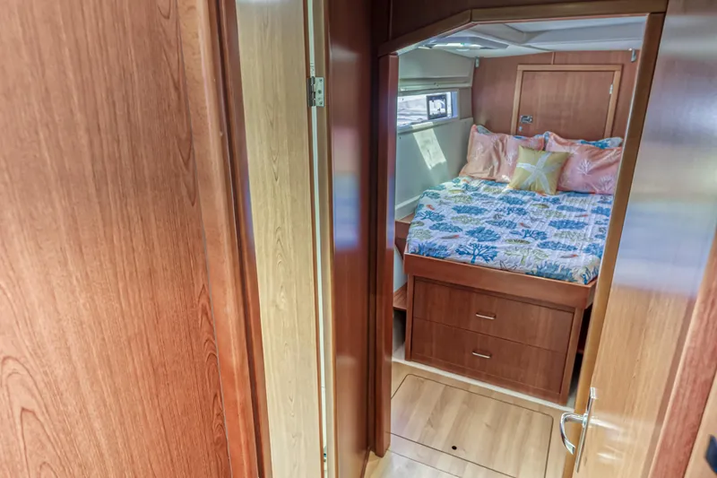 Southern Passage Yacht Photos Pics 