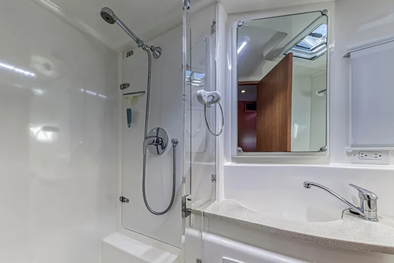 Southern Passage Yacht Photos Pics 