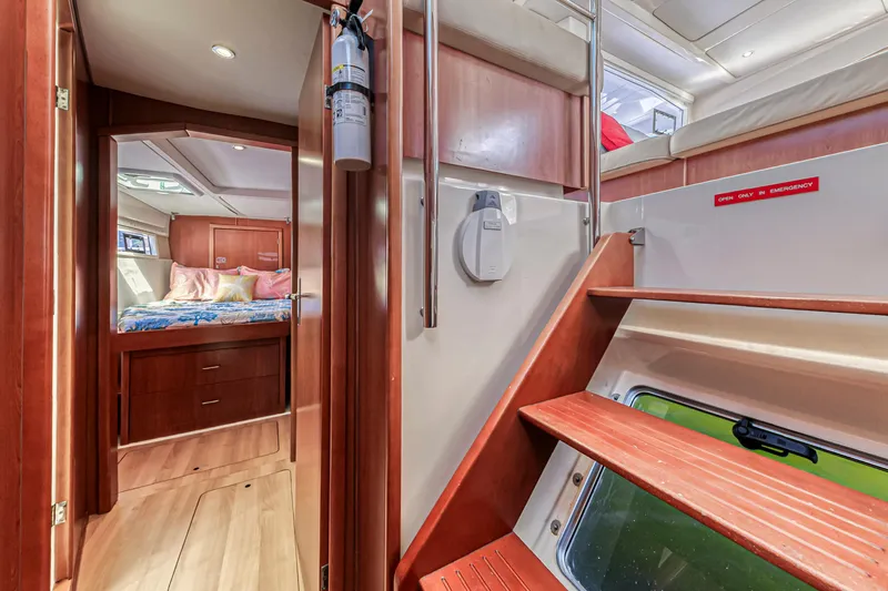 Southern Passage Yacht Photos Pics 