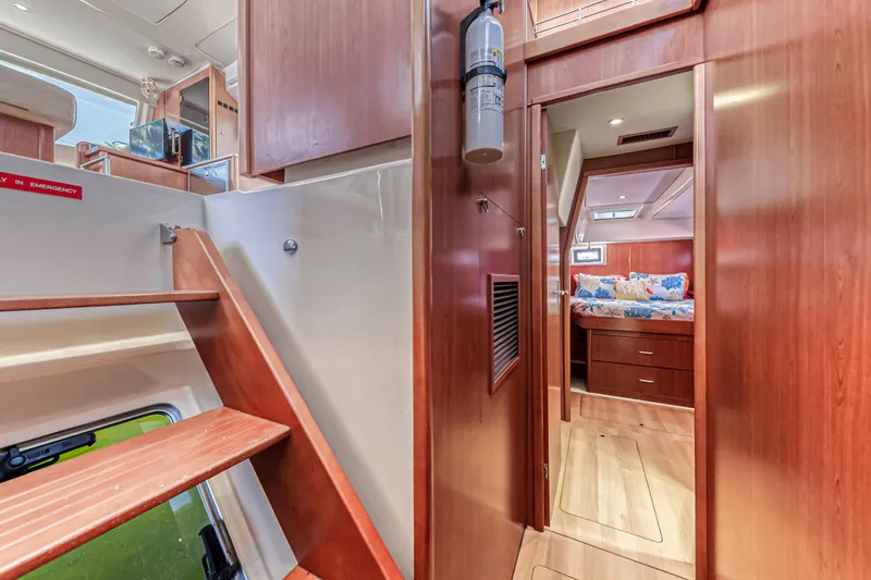 Southern Passage Yacht Photos Pics 