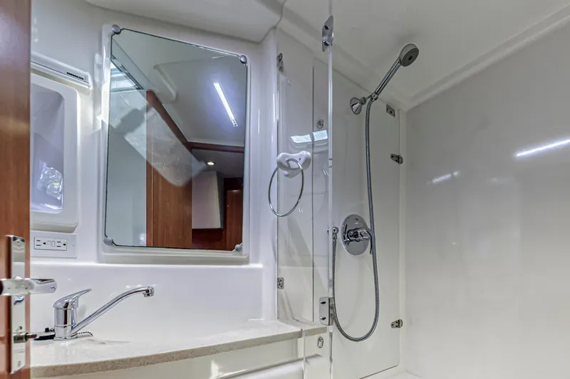 Southern Passage Yacht Photos Pics 