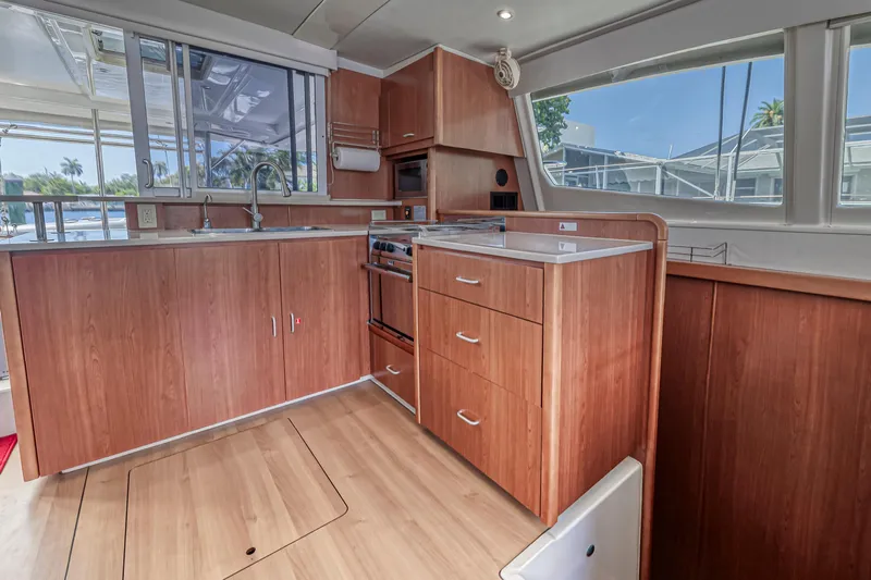 Southern Passage Yacht Photos Pics 