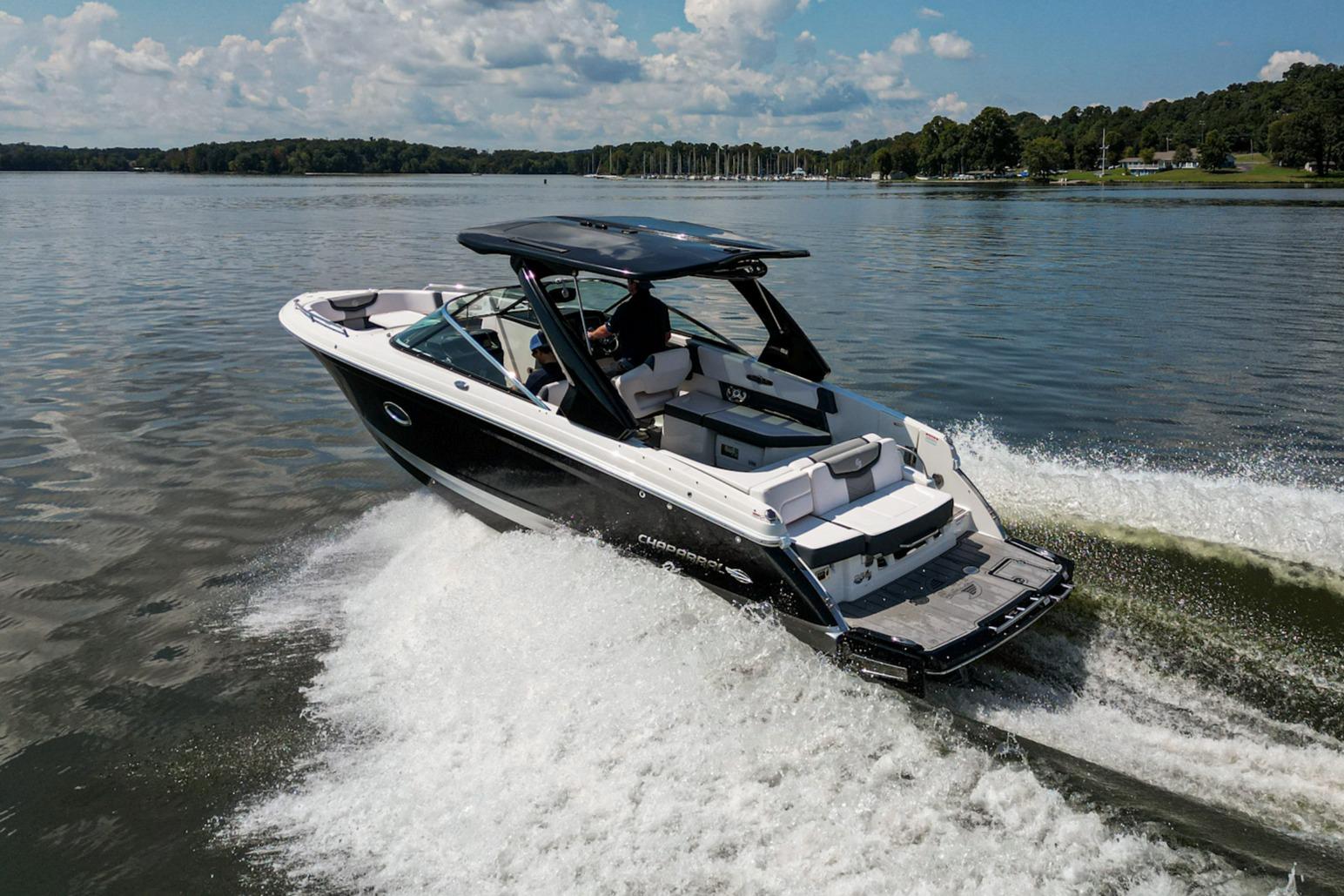 2020 Chaparral 29 Surf Wasserski/Wakeboard-Boot Kaufen - YachtWorld