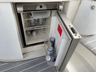 Why Knot 2 Yacht Photos Pics 