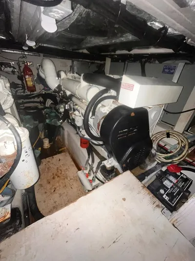 Why Knot 2 Yacht Photos Pics 