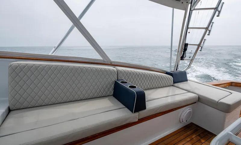  Yacht Photos Pics Luxurious seating on 2005 Gamefisherman 45 Express yacht with ocean view.